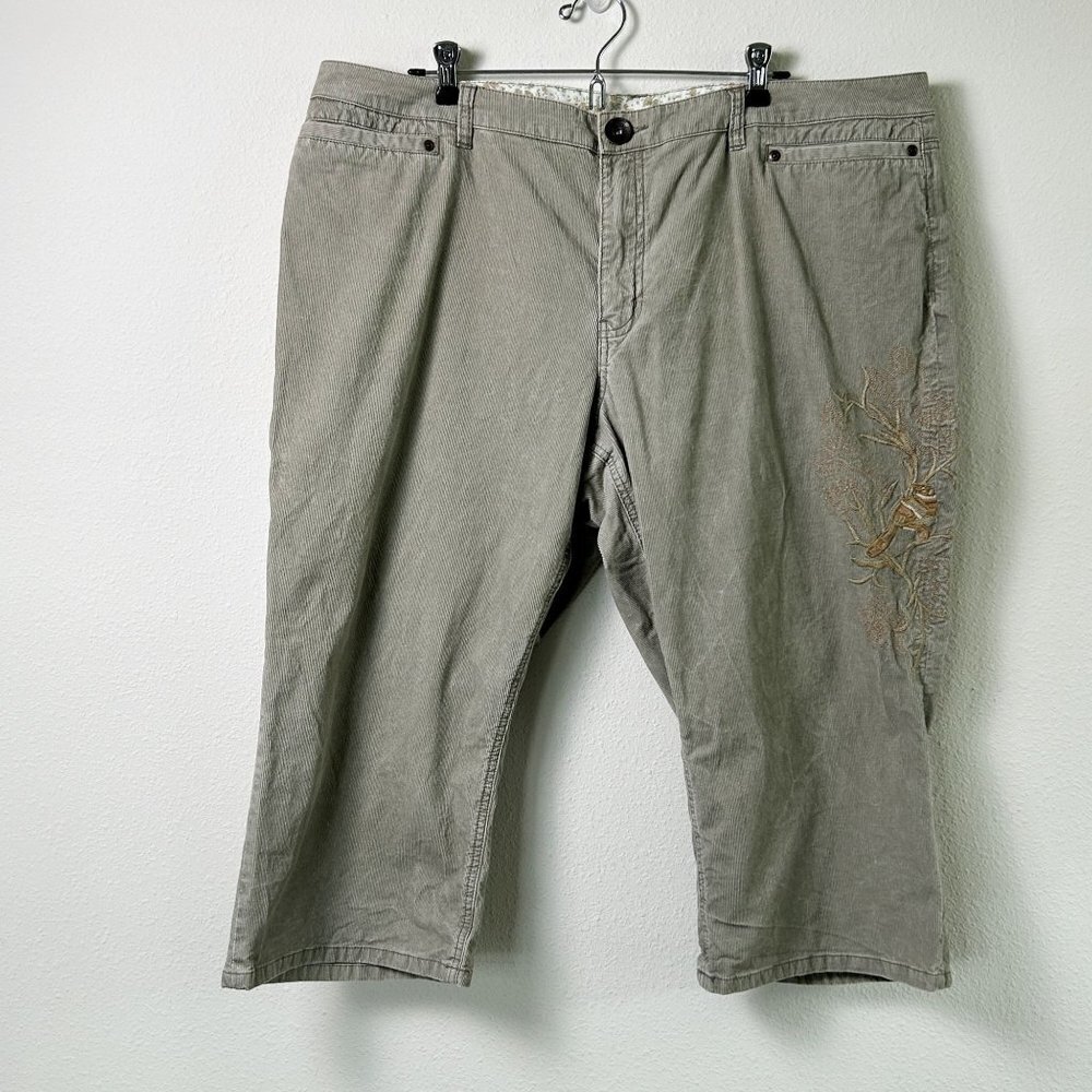 Venezia Corduroy Capris Size 22 Cropped Embroidered Bird Pale Green Stretch